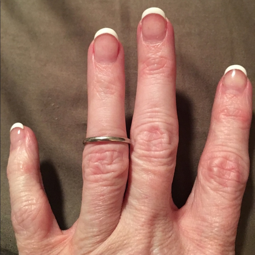 10kt WG Thin Wedding Band. Size 6