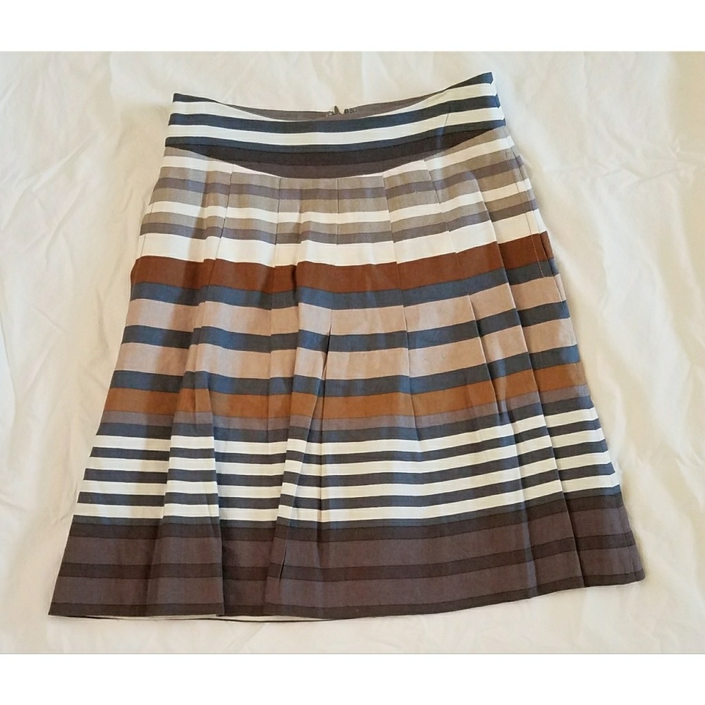 00P Banana Republic striped pleated skirt