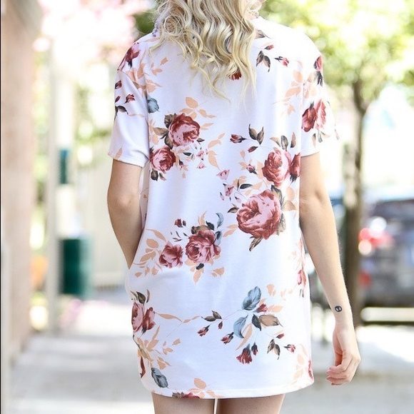 1 SMALL LEFT!!!  Floral Tunic - Picture 5 of 7