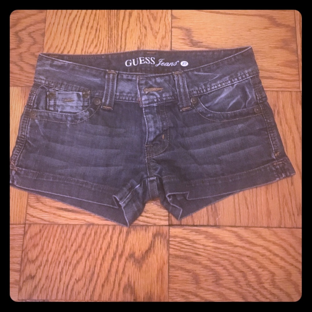 MOVING SALE MAKE AN OFFER Guess shorts
