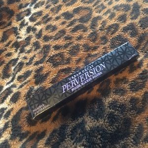 SALE TODAY ONLY🌈Urban decay perversion full size