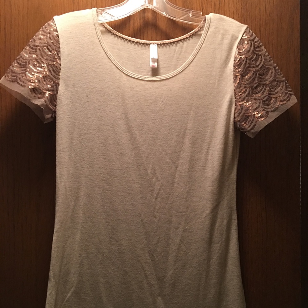 Sequin sleeve t-shirt