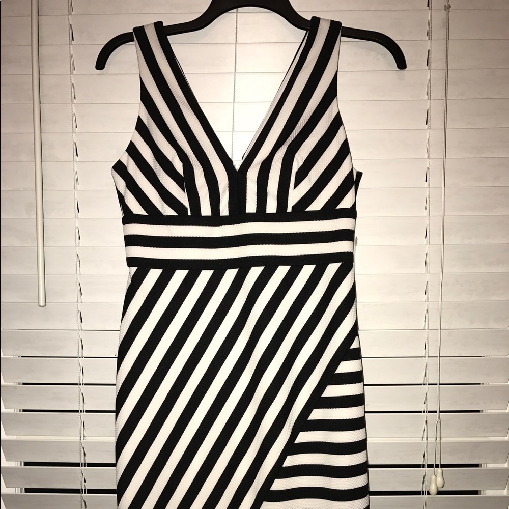 NWT Bisou Bisou Striped Sheath Dress (8)