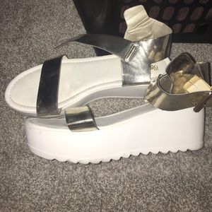 White/Gold Playform Sandal