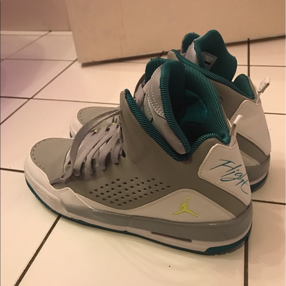Nike Shoes - Nike Air Jordan Flight SC3