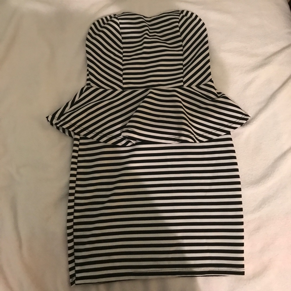 Striped sweetheart neckline peplum dress