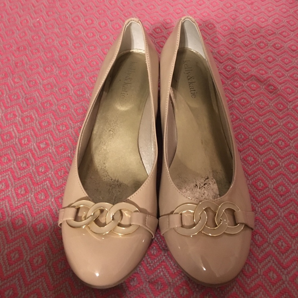 Cream wedges