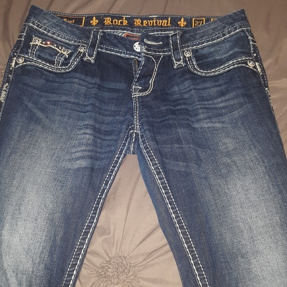 Rock Revival Jeans - Picture 2 of 3