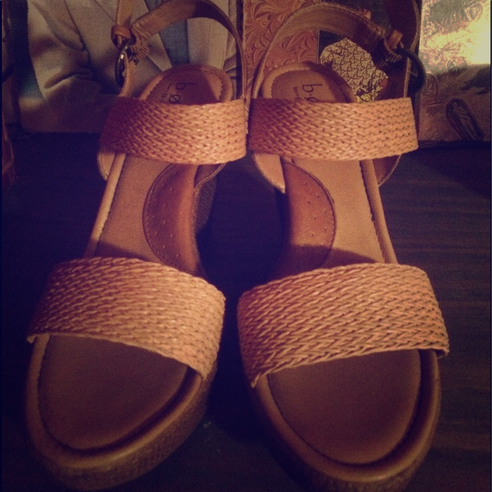 Tan Wedged Sandals