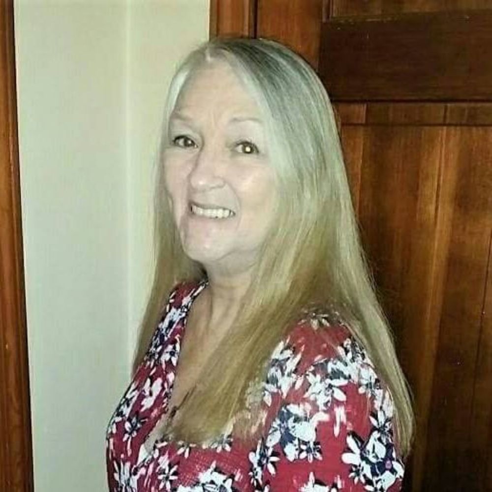 Meet your Posher, Elaine