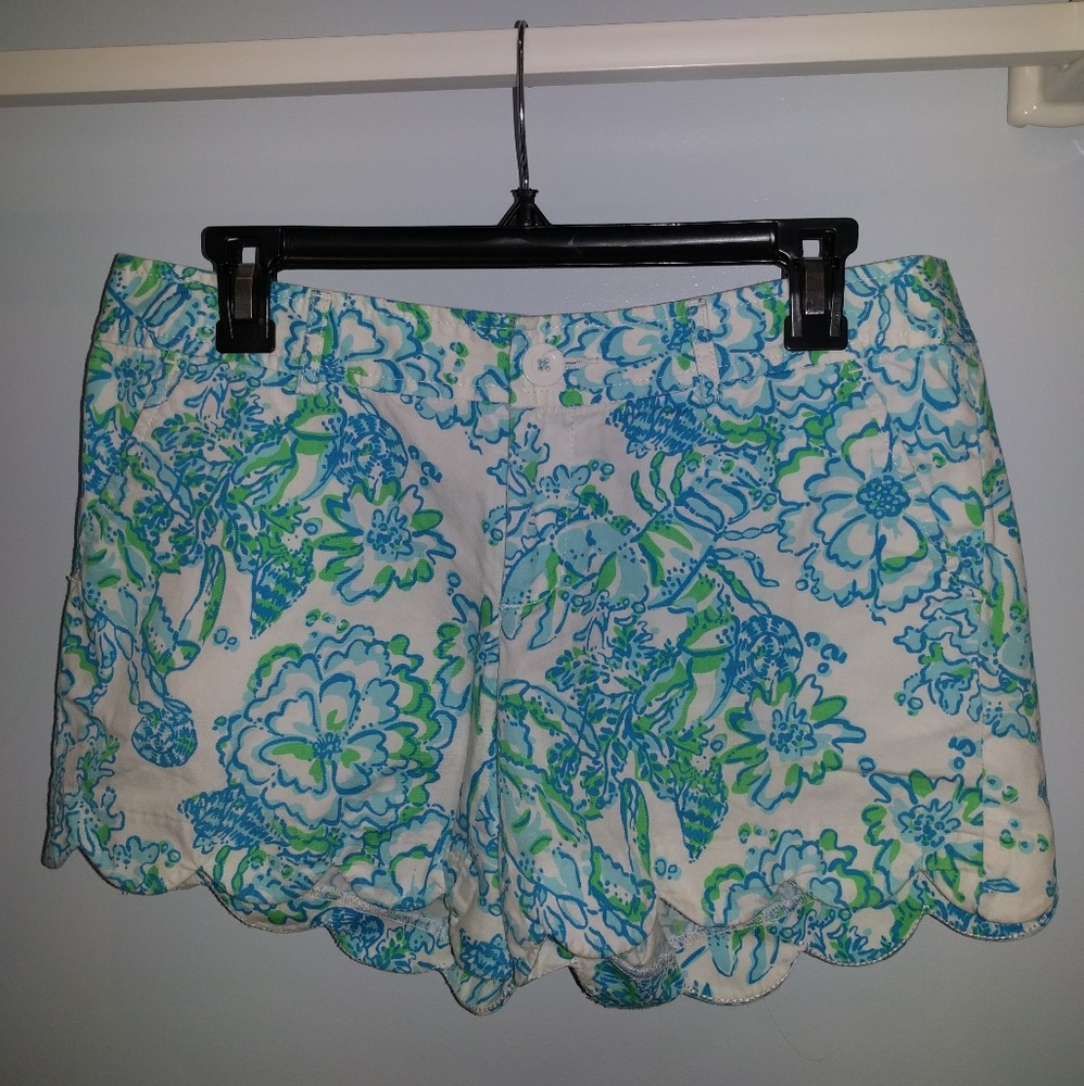 Lilly Scalloped Shorts
