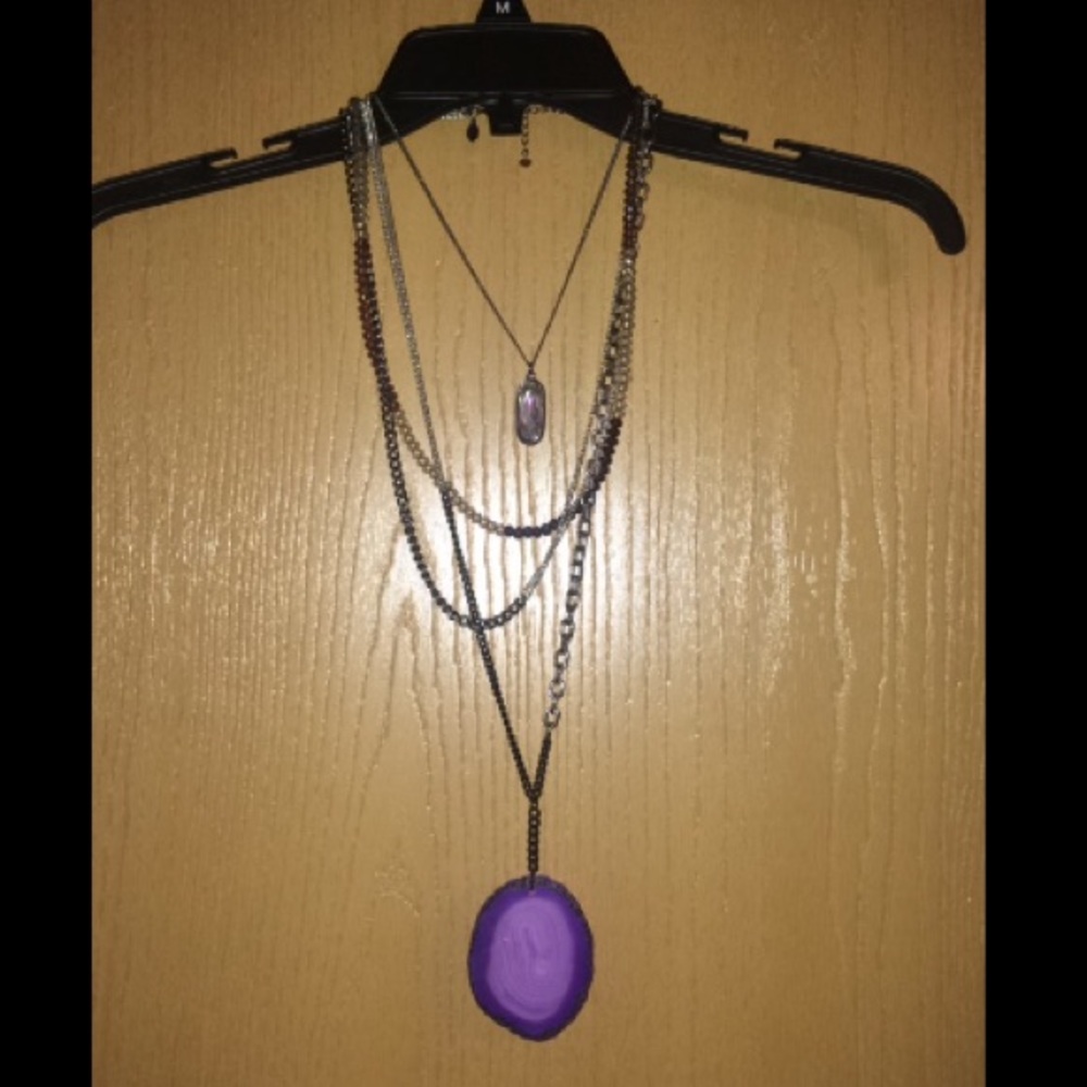 Express statement piece necklace
