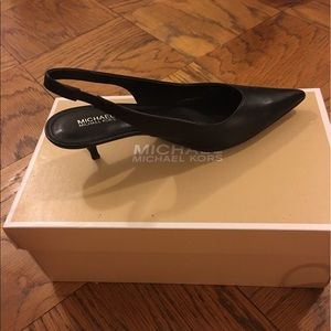 🔥SALE🔥MK Black Leather Sling Back Sandal