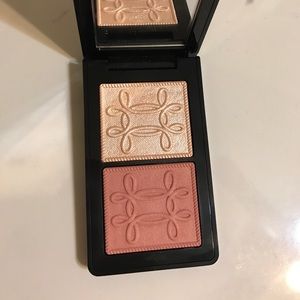 Mac Nutcracker Sweet Peach face compact (used)