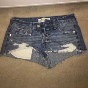Ambercrombie size 2 denim shorts.. worn twice