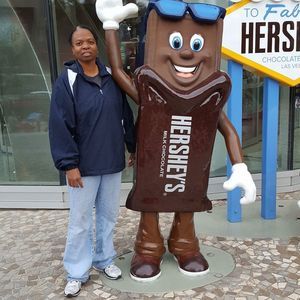 Meet your Posher, Dee