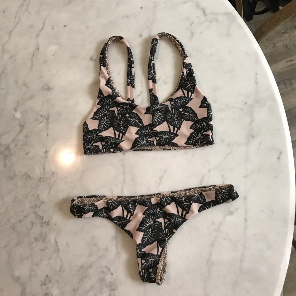 Acacia Kanaio Top Medium Black Elephant