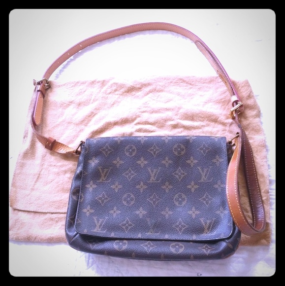 Louis Vuitton Handbags - Sale 🎉LV crossbody Musette Tango Monogram