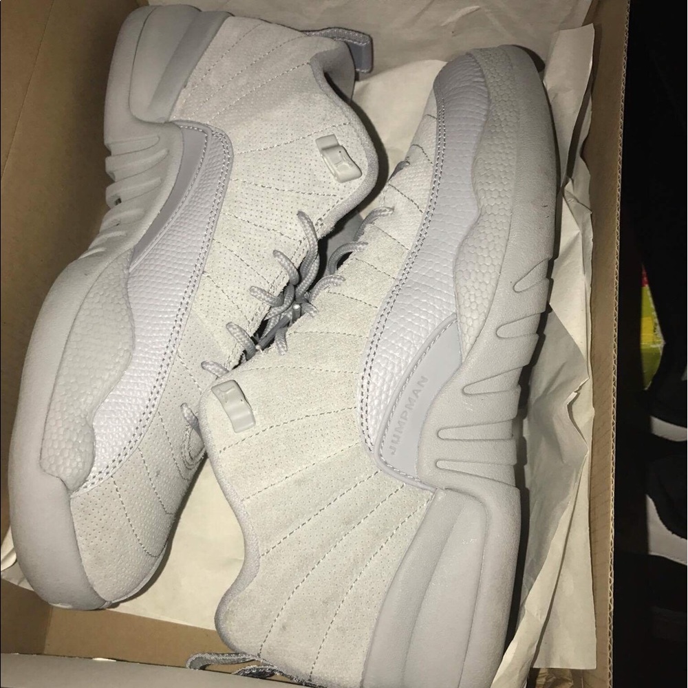 Jordan 12's