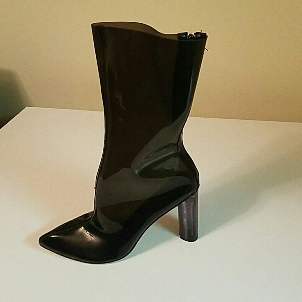 Transparent black boot