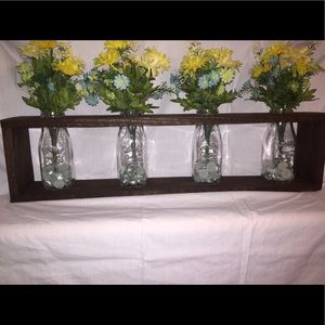 *NOT CLOTHING* Wooden centerpiece!