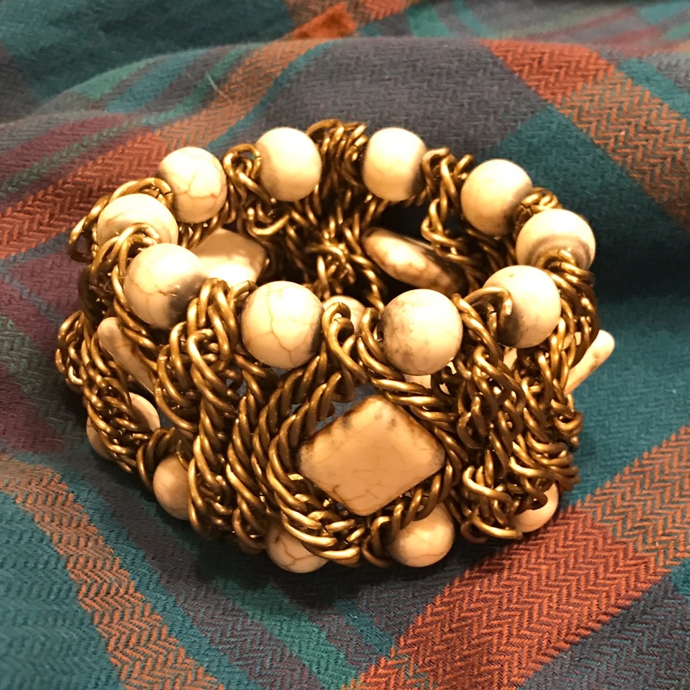 Junk Gypsy Faux Ivory Bracelet - Picture 1 of 3