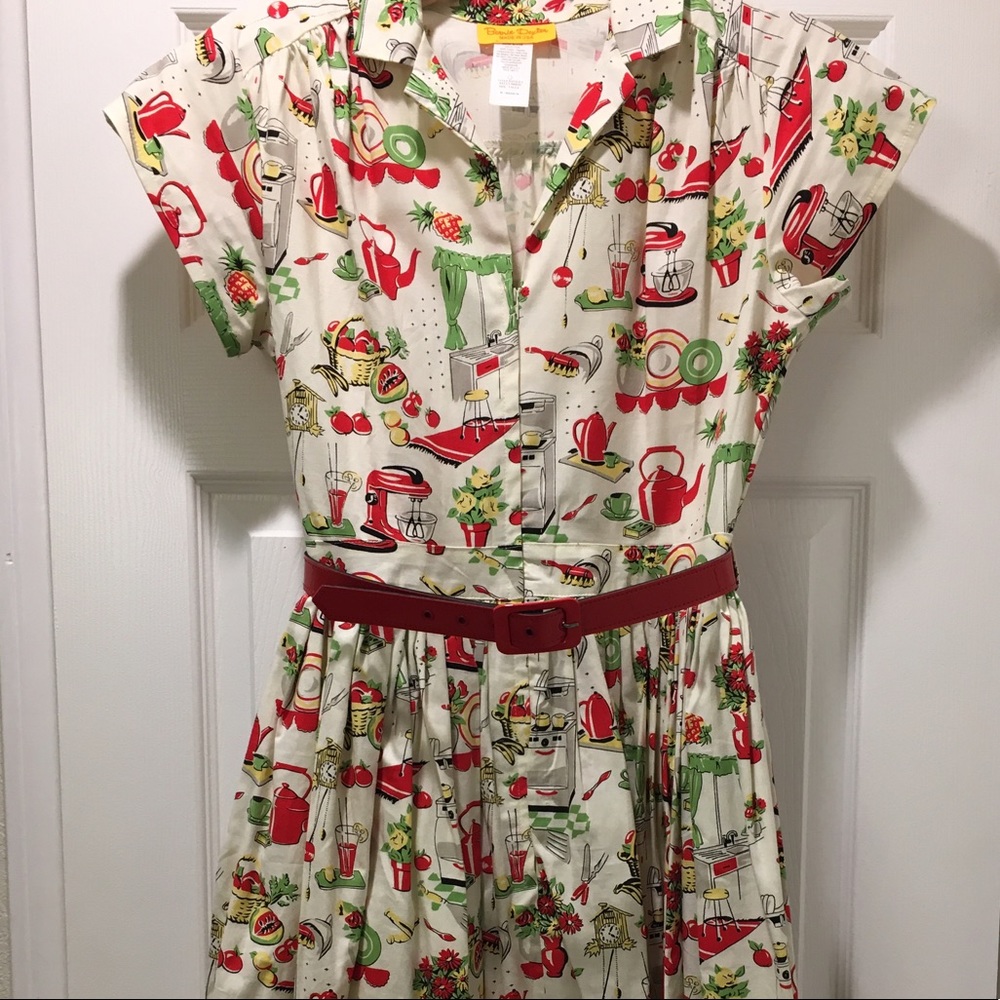 Unworn Bernie Dexter Kelly Kitchen print dress!!