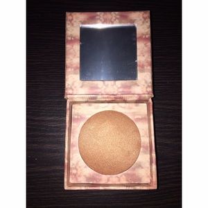 Urban Decay Naked Illuminated in "Lit"