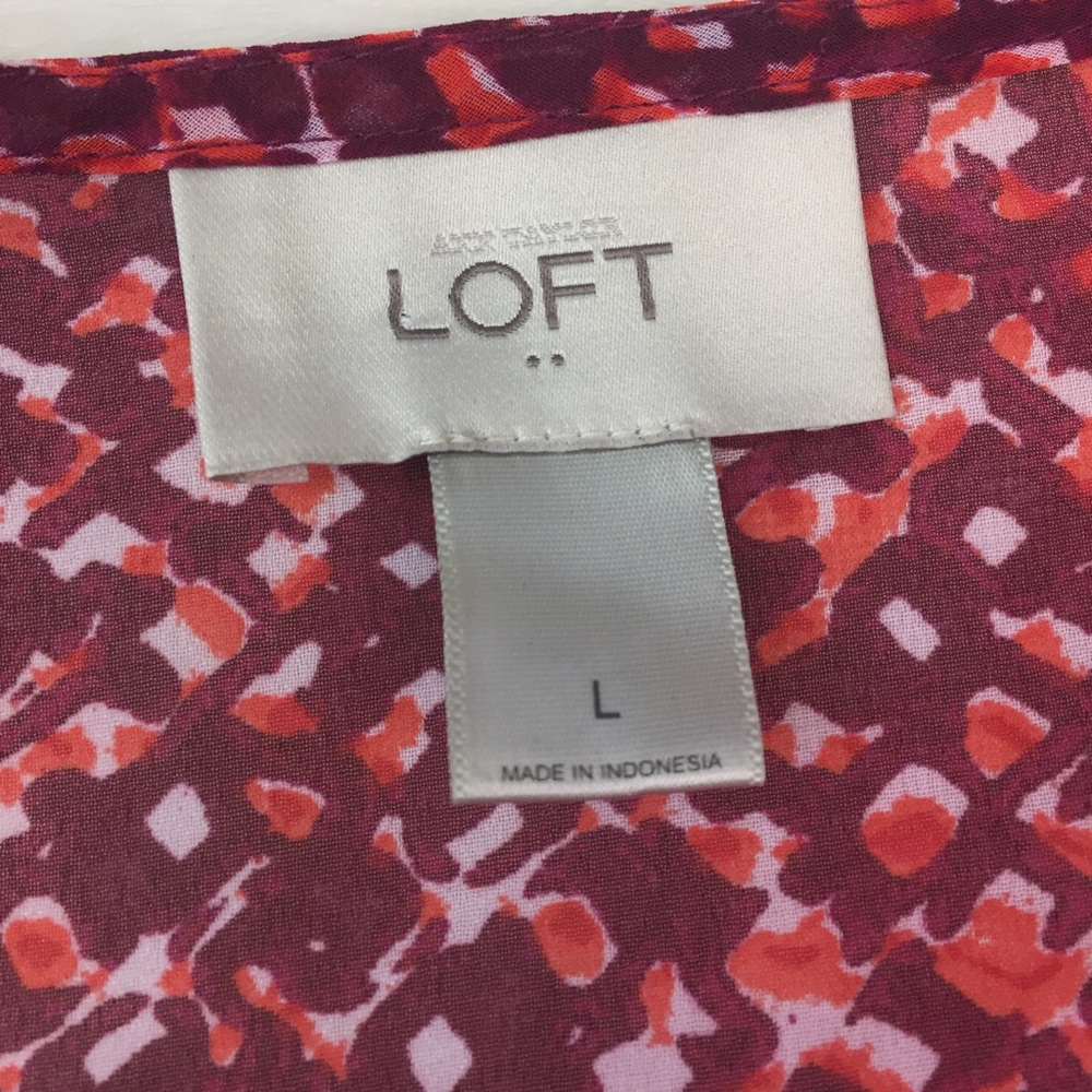 Ann Taylor Loft Women's Sleeveless Top Sheer - Picture 3 of 3