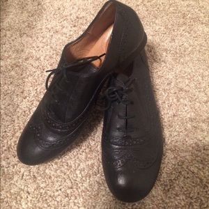 ❤️SALE❤️ NURTURE Black Oxfords
