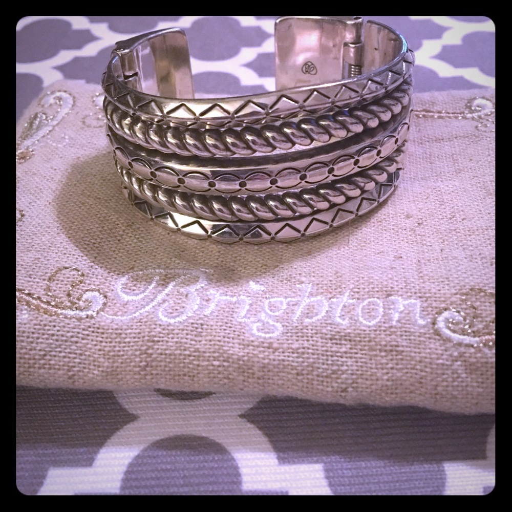 Brighton Tropic Heart Cuff