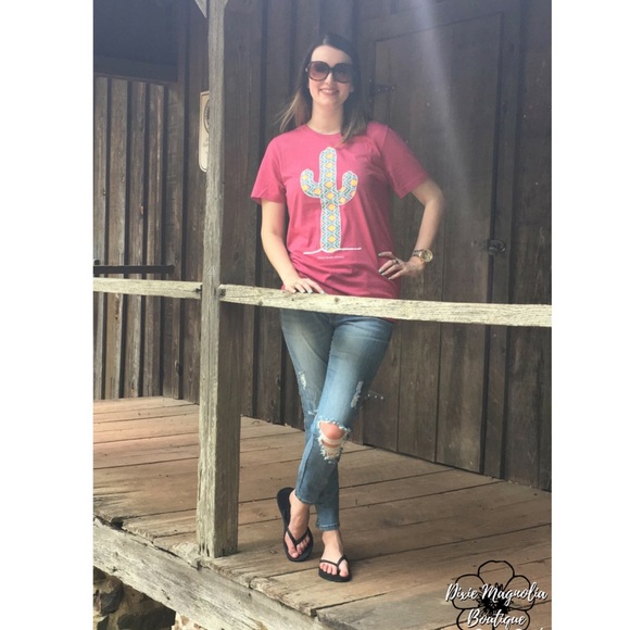 🎀LAST ONE🎀 Aztec Cactus Graphic Tee - Magenta - Picture 2 of 2