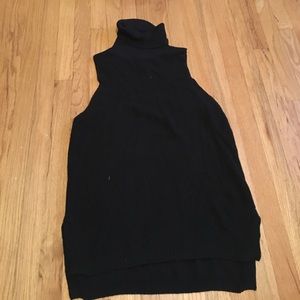 NWT Knit Sleeveless Turtleneck