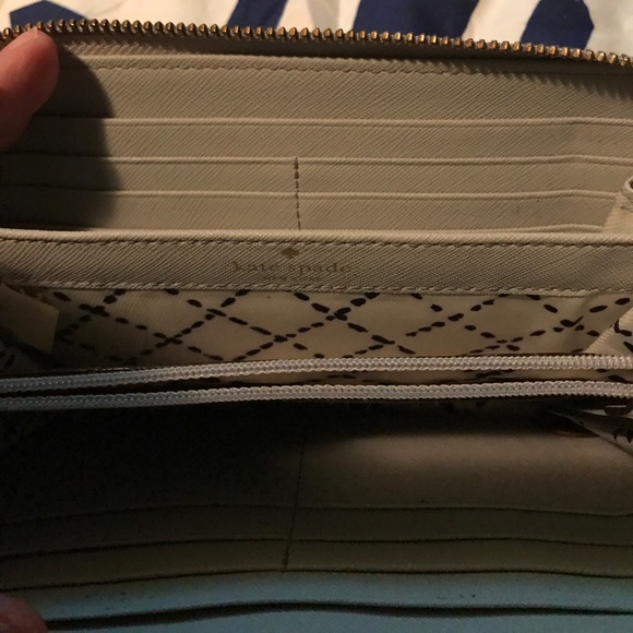 Authentic Kate Spade Wallet - Picture 2 of 2