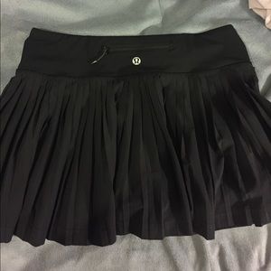 Lululemon Pleat to Street skirt II