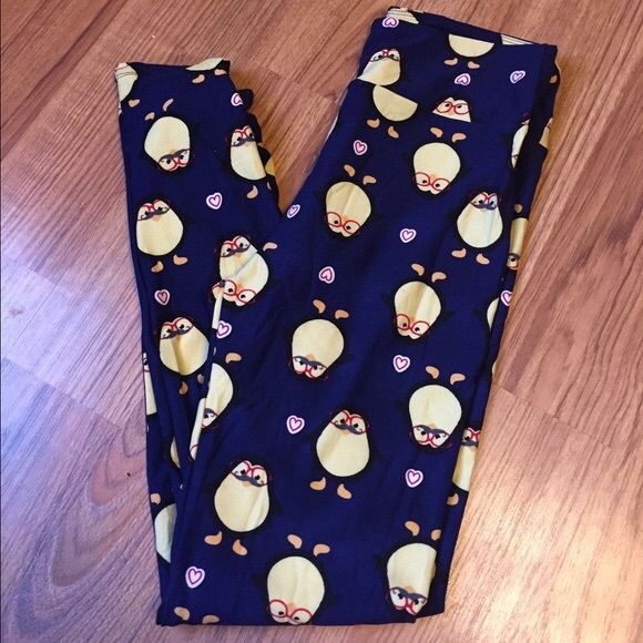 LuLaRoe Pants - LuLaRoe OS Penguin Leggings