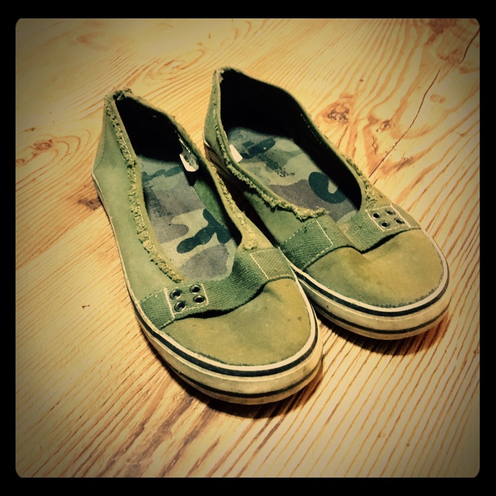 Green Camo No Boundaries 9 Flats
