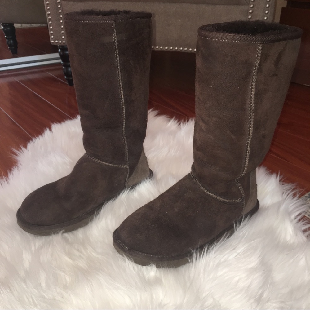 ❌SOLD❌ Classic Tall Ugg Boot in Chocolate