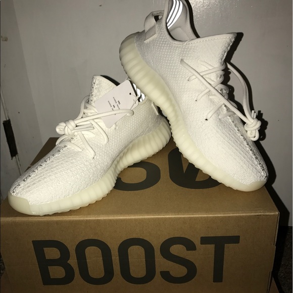 Yeezy boost 350 v2 \'Cream White\'