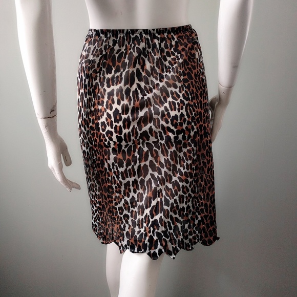 Vintage 1960s Vanity Fair Leopard Print Pinup Lingerie Zigzag Hem Half Slip S - Picture 4 of 5