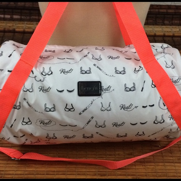 Benefit Bags Benefit San Francisco Cosmetics Ltd Ed Duffle Poshmark