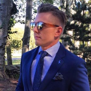 Meet your Posher, Bradley