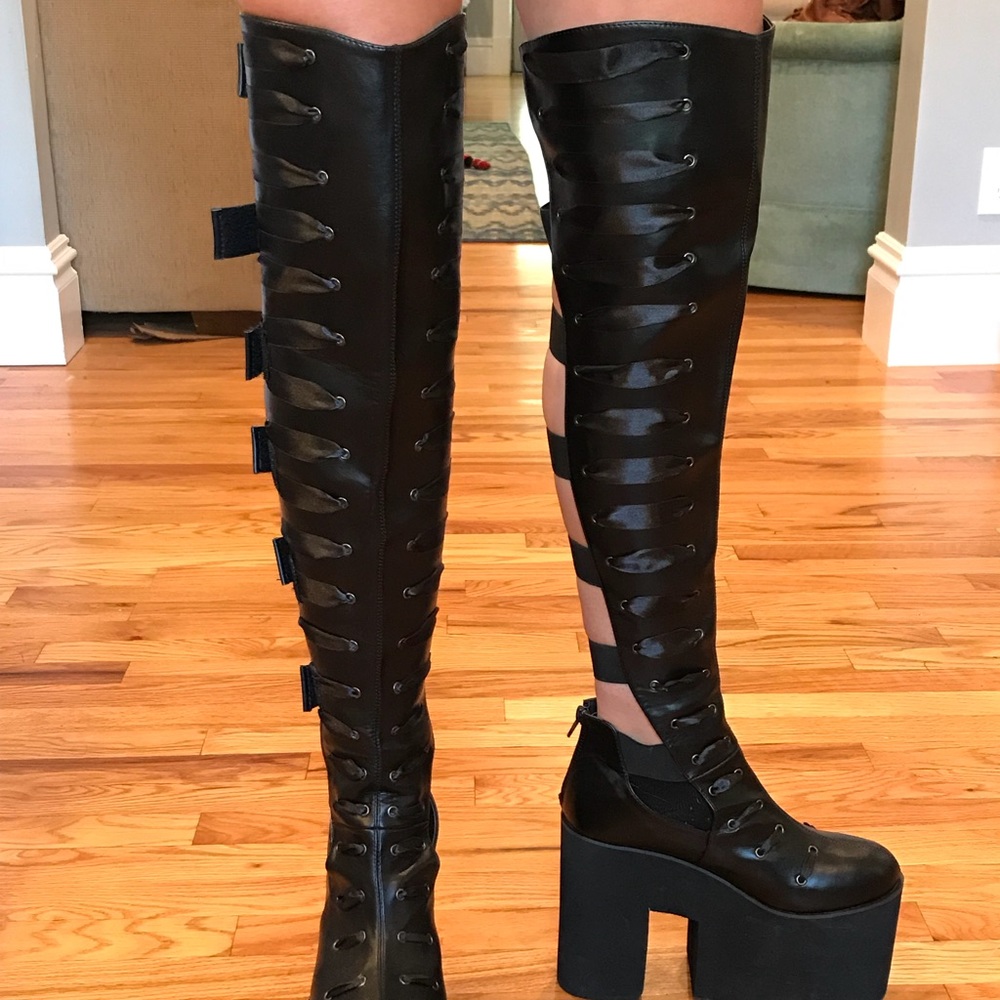YRU PLATFORMS