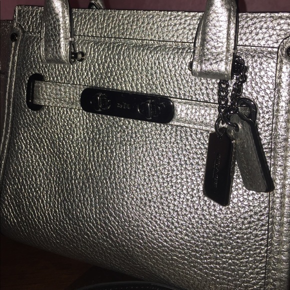 Coach mini tote - Picture 6 of 8