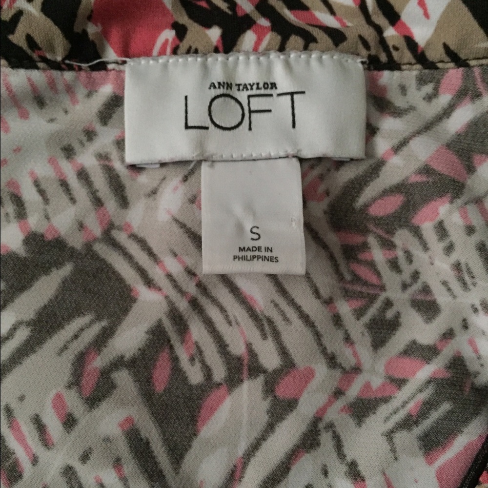 3 x $20 Ann Taylor Cute Top, Multi Color. - Picture 2 of 8