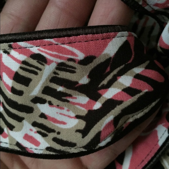 3 x $20 Ann Taylor Cute Top, Multi Color. - Picture 8 of 8