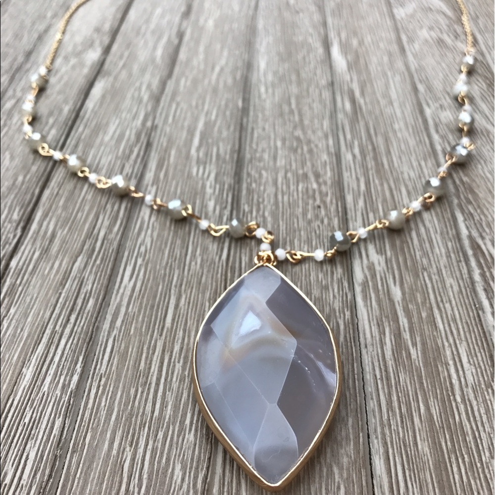 Agate stone necklace