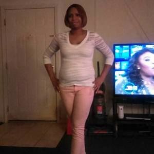 Meet your Posher, Dominique