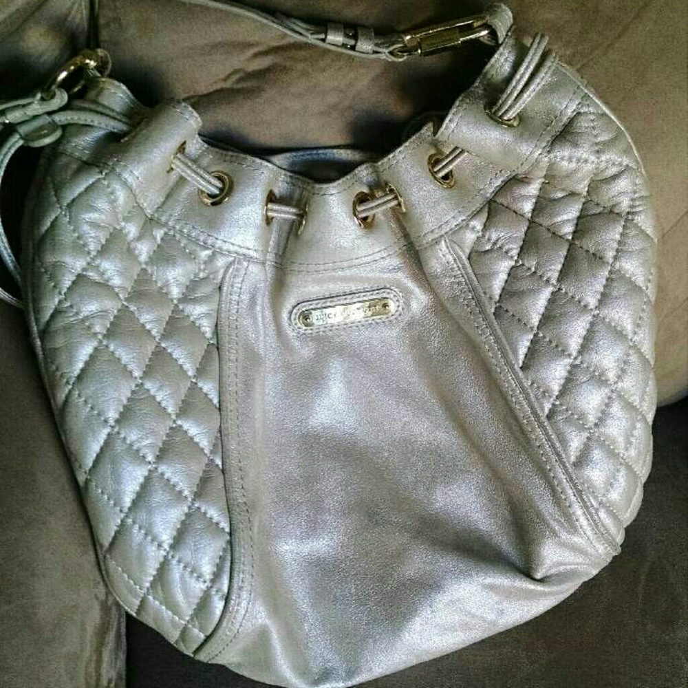 Quilted pearlescent hobo bag