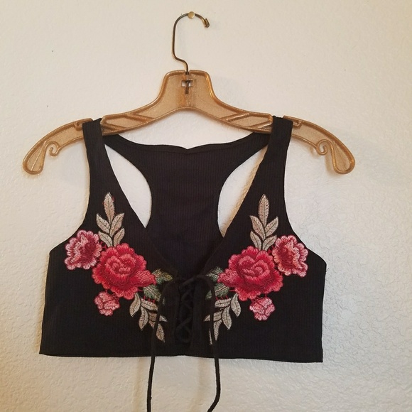 Tops - Black rose embroidered crop top